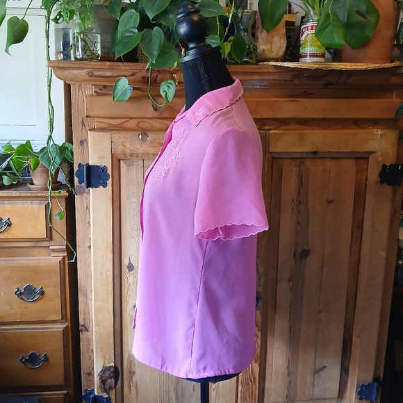 80s Vintage Rose Embroidered Blouse Scalloped Hem Bubblegum Pink Size S Coquette - Picture 14 of 14